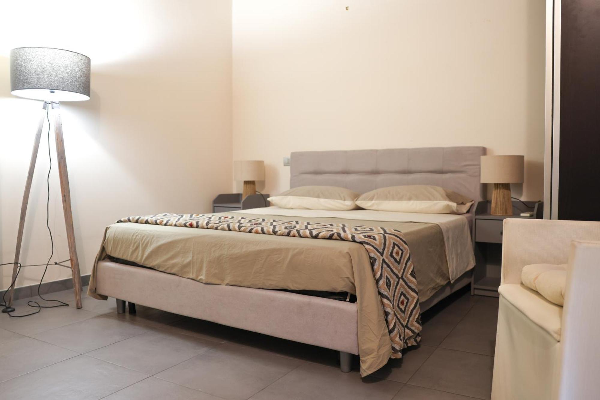 Domus Superior Domizio - Pantheon Apartment Рим Стая снимка